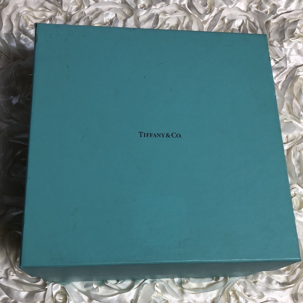 Tiffany & Co. Empty box - Picture 2 of 9